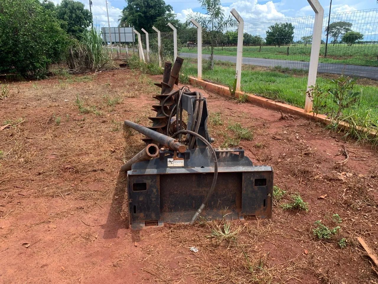 Perfuratriz hidraulica moBob Cat   - Foto 2