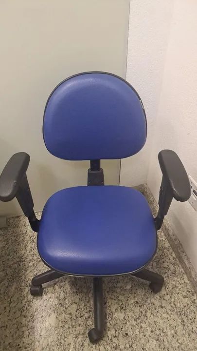Cadeira de Escritório Giratória com Rodinhas - Foto 3