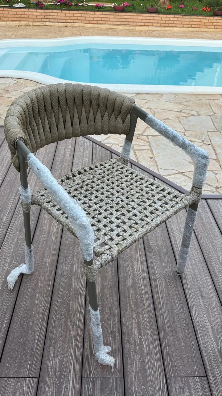 Poltronas modernas em alumínio com tricô nautico de enchimento. 690 cada   - Foto 2