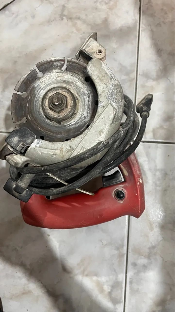 Serra circular conhecido como makita marca milwalker - Foto 2