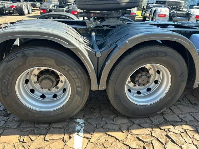 Iveco Stralis Hiway 440 6x2 2022 - Foto 6