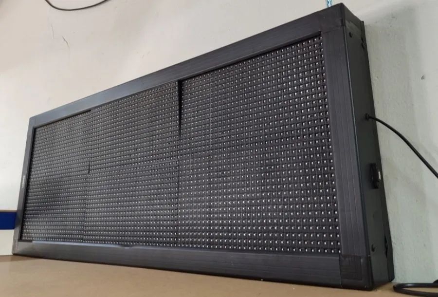 Painel de LED para uso externo e interno  - Foto 2