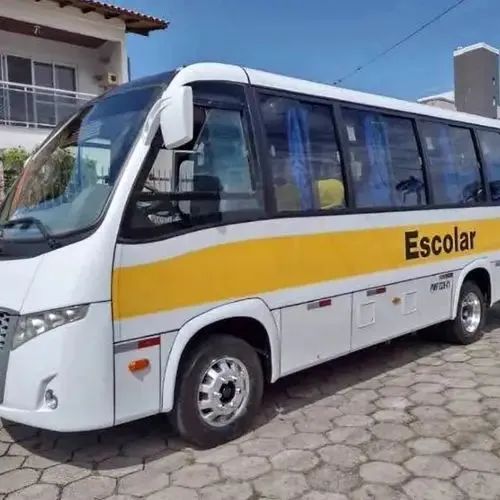 ÔNIBUS ESCOLAR 