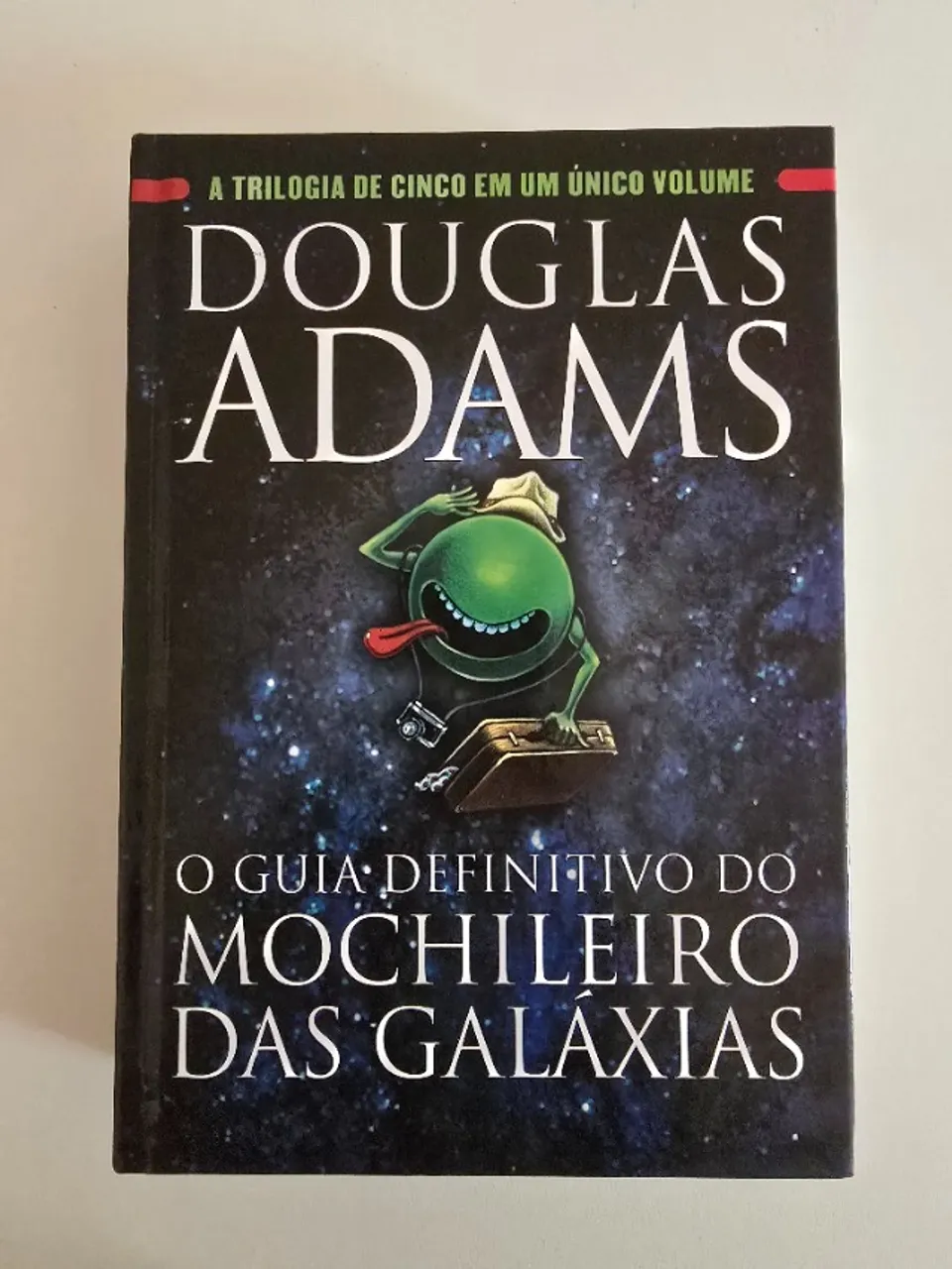 O Guia Definitivo do Mochileiro das Galáxias (5 livros em 1), Douglas Adams