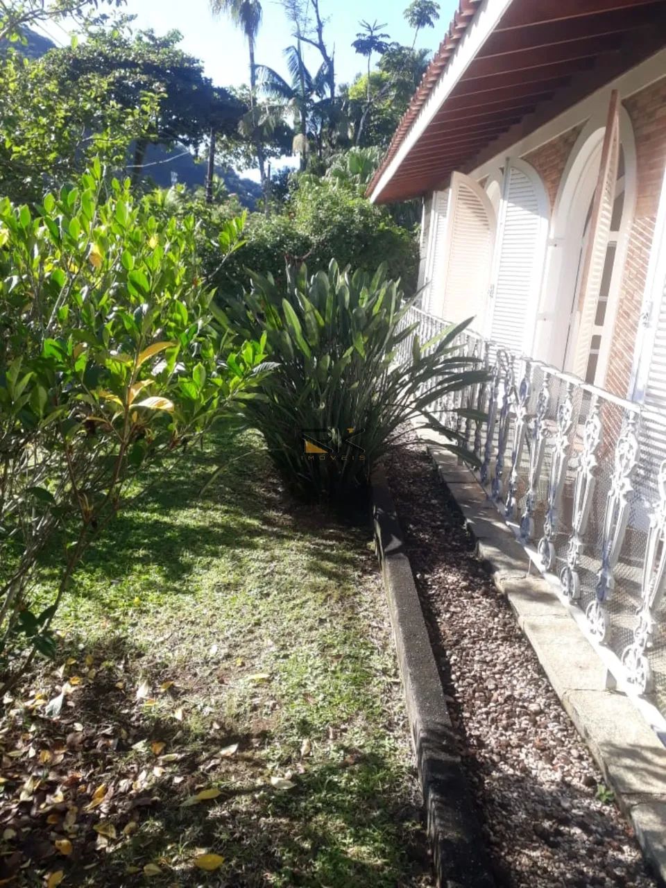 CASA EM CONDOMINIO COM 4 DORMITÓRIOS SENDO 1 SUÍTES,2 VAGAS DE GARAGEM,VARANDA GOURMET COM - Foto 5