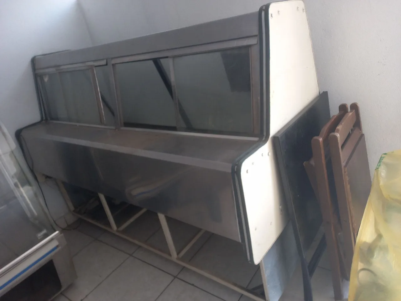 Balcão expositor para carnes frango e peixes