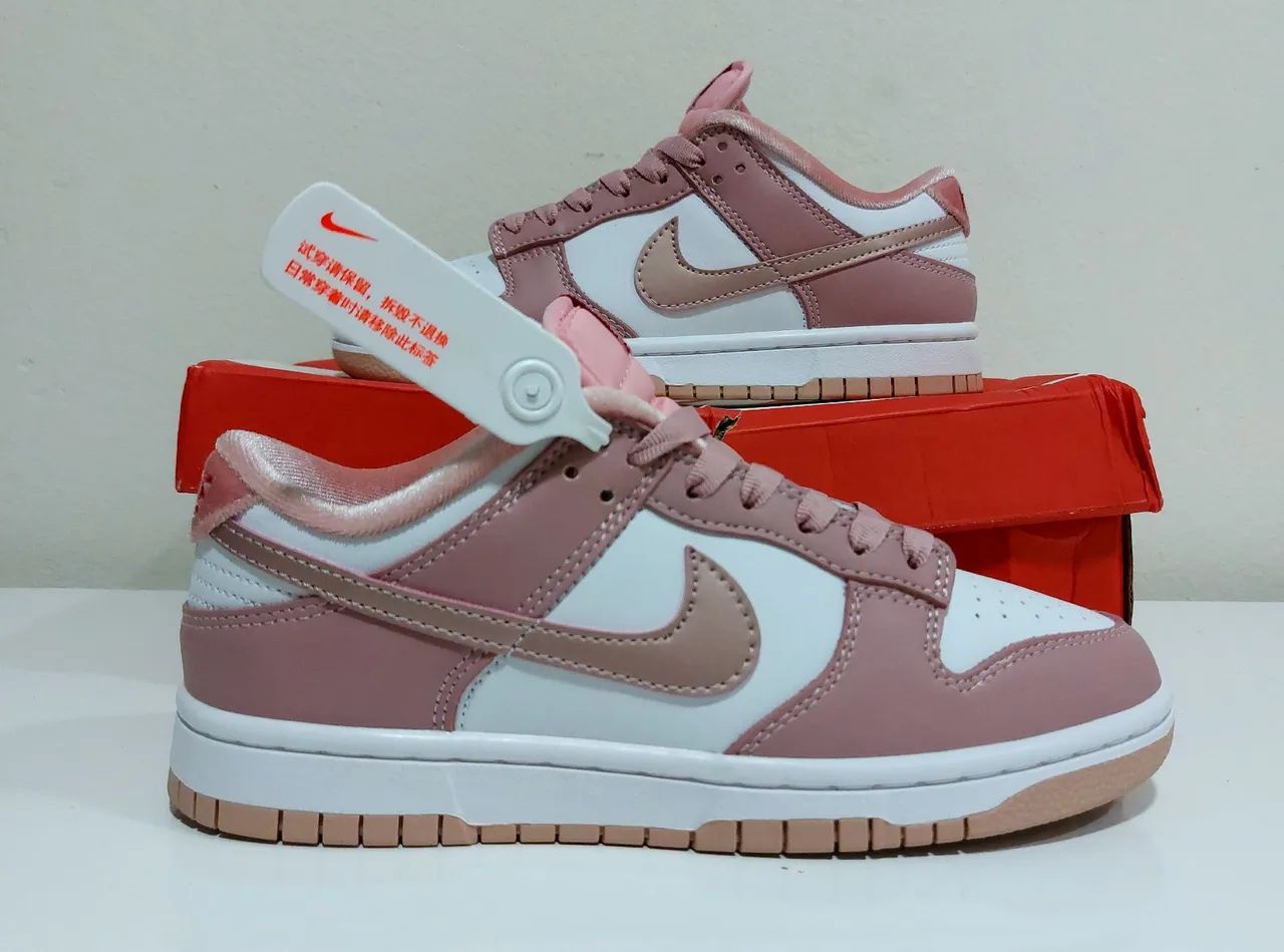 Nike Dunk Low Pink Velvet 