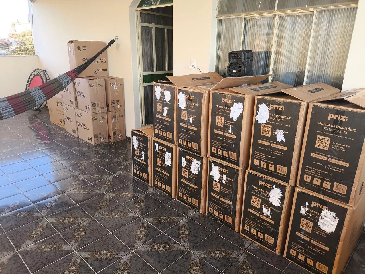 Cadeira de Escritório Giratória nova na caixa !! Disponível !  - Foto 6