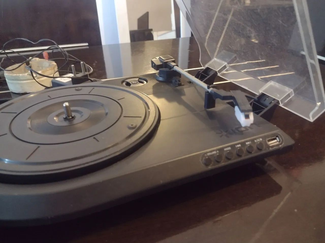 Toca-discos Vinil com USB - Novo
