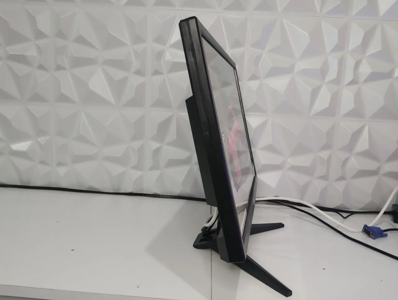 Monitor Novo Led 19, HDMI e VGA, Envio OLX Pay, Novo, Temos mais unidades, Aproveite  - Foto 2