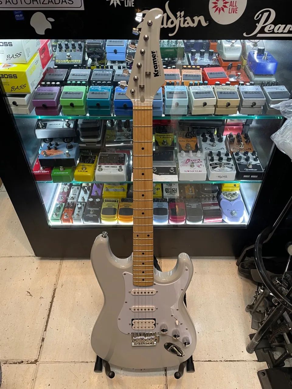 Guitarra Kramer Stratocaster HSS  - Foto 4