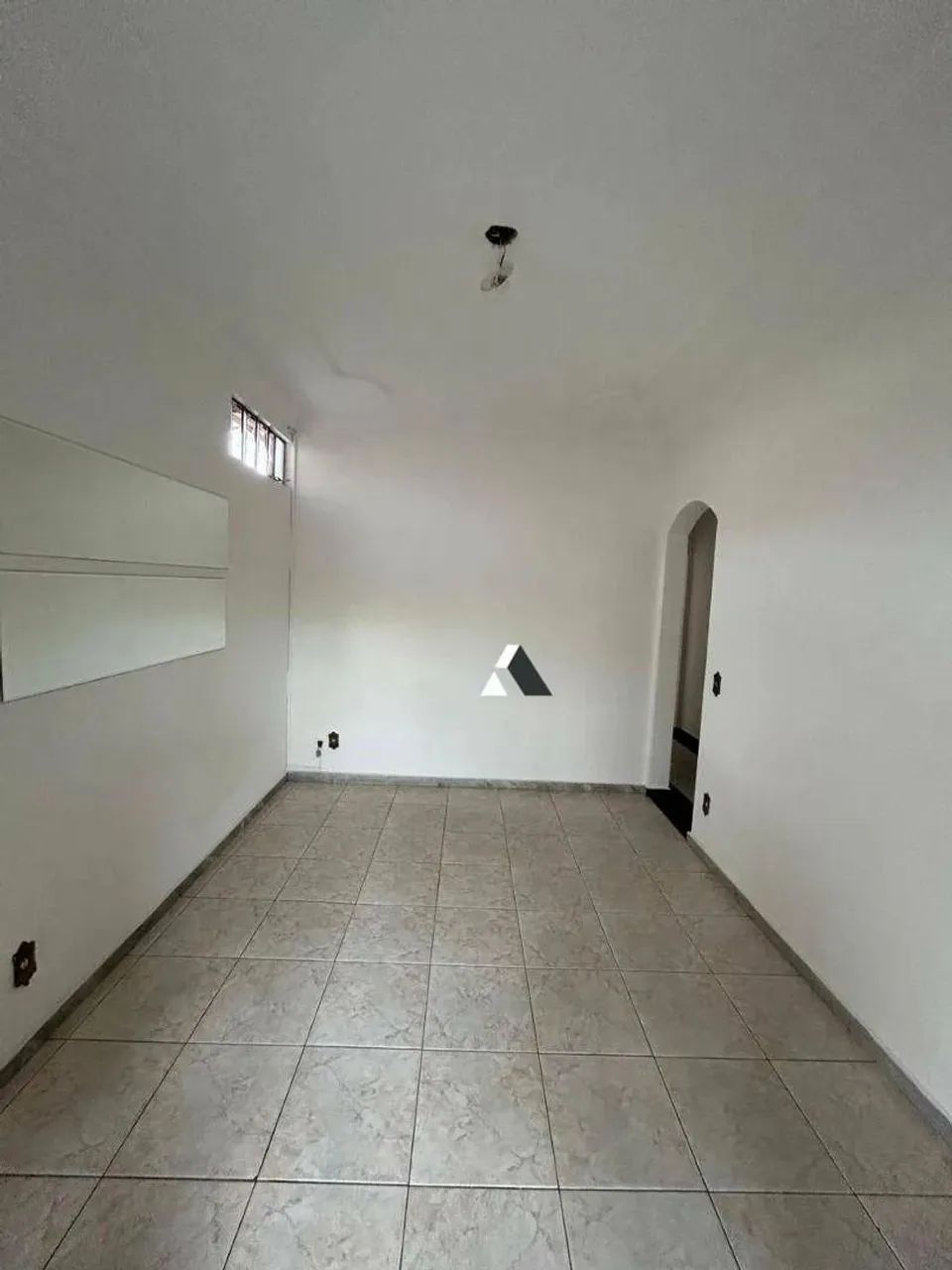 Casa para locação no Sagrada Família