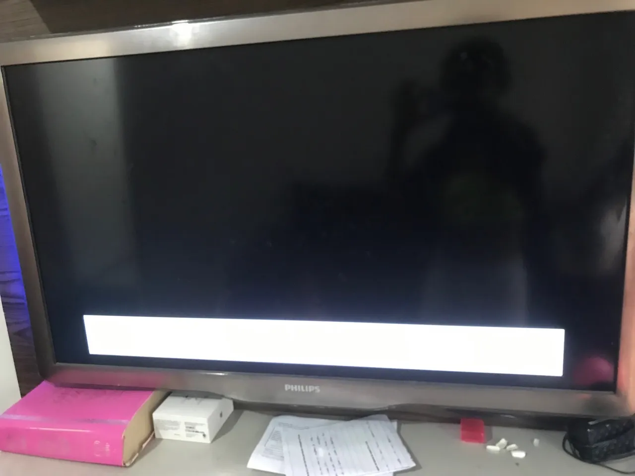 Televisão Philips de 42 polegadas usada em perfeitas condições não é smart