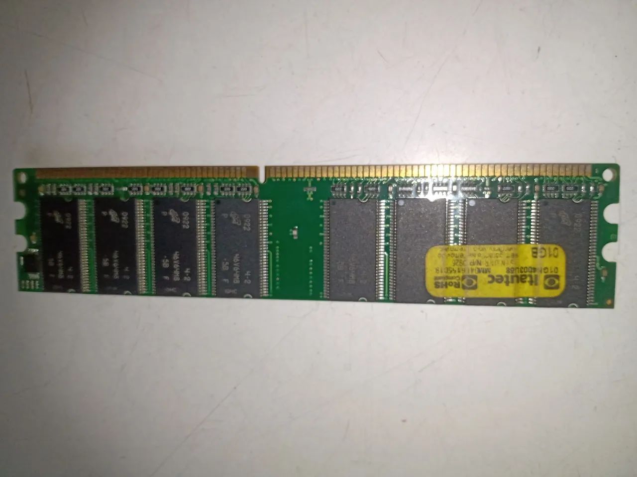 Memória RAM Itautec 1 gb usada