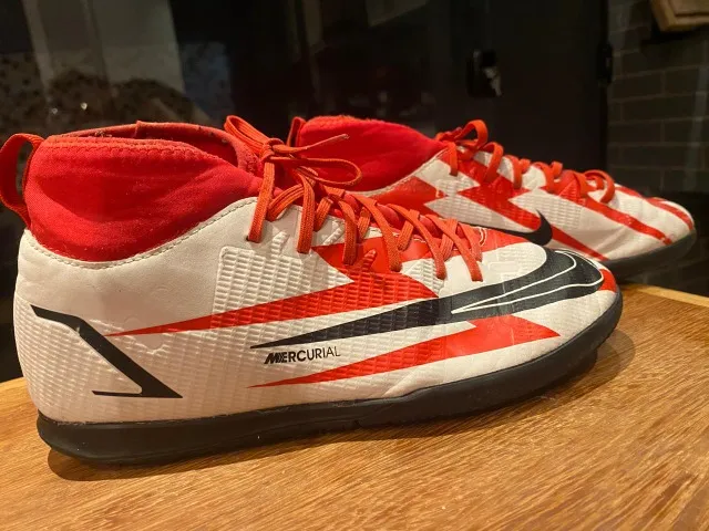 Chuteira Nike Mercurial CR7 Futsal