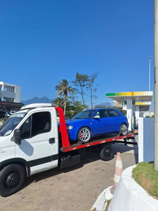 Caminhão reboque iveco daily 