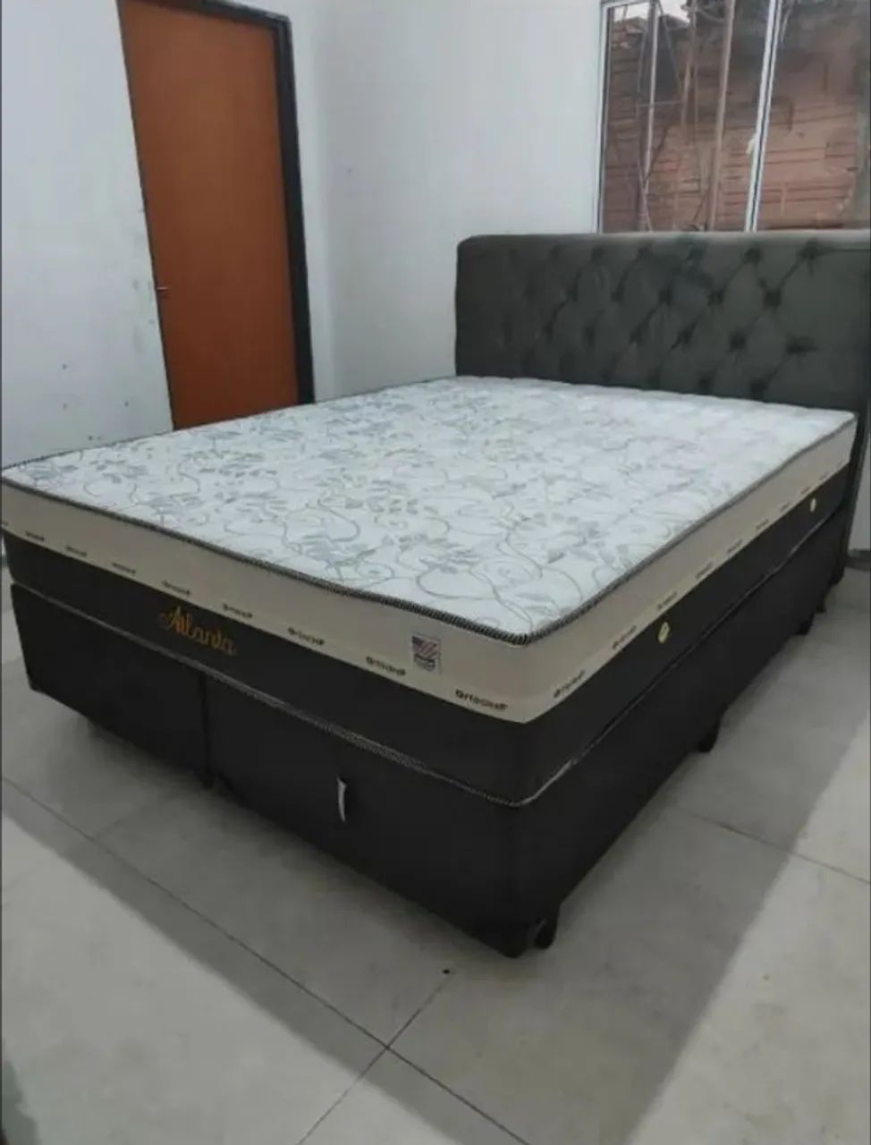 Colchao e base Queen 