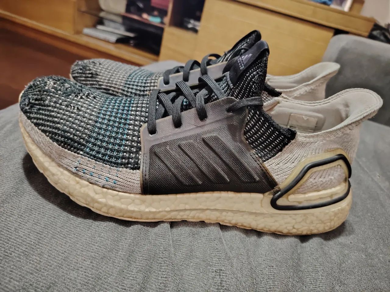Tênis Adidas Ultra Boost - Foto 4