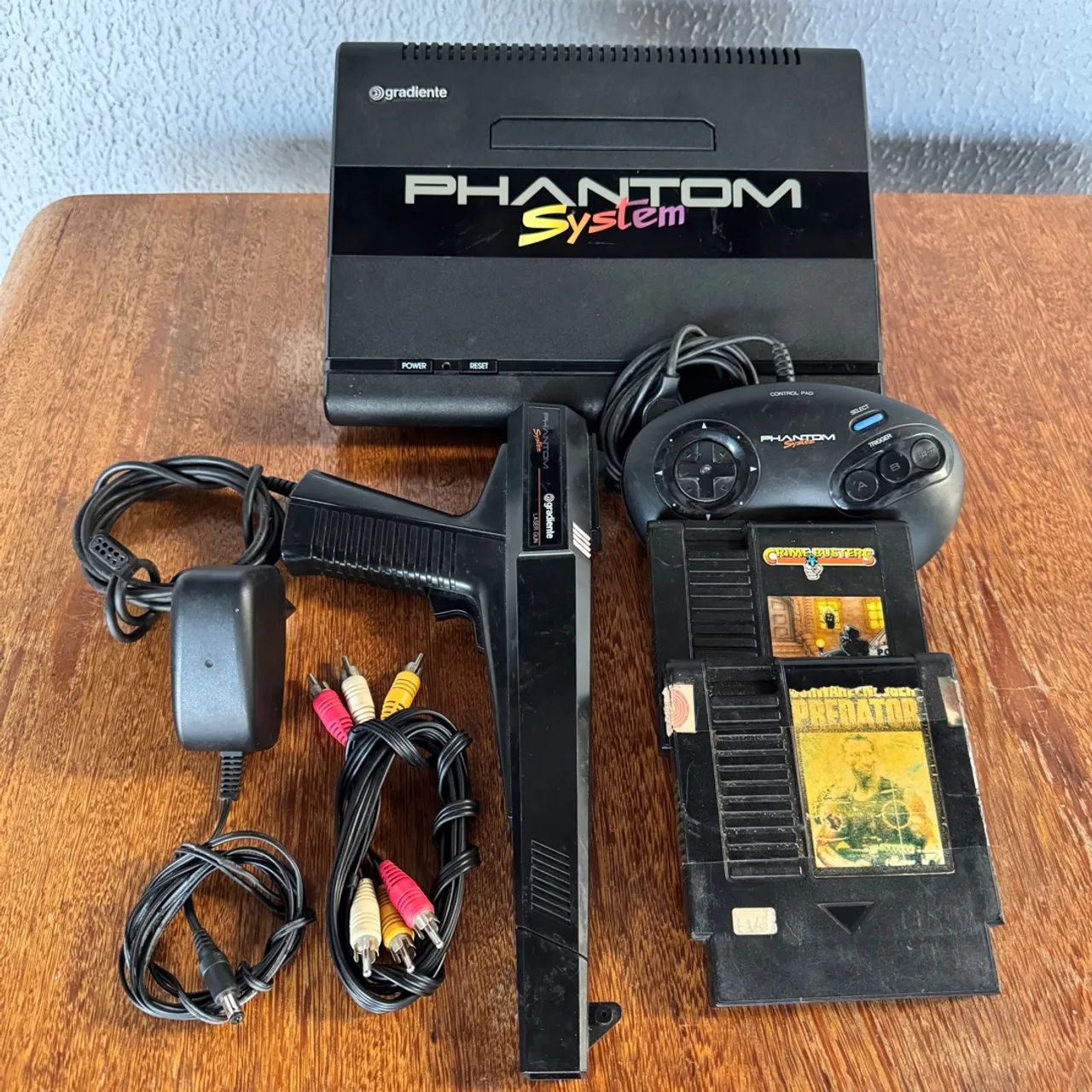 Gradiente Phantom System + 2 cartuchos + Lasergun