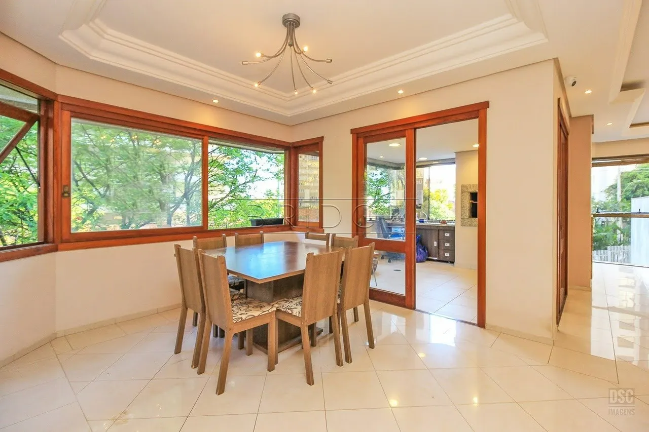 Apartamento 03 suites no Petropolis