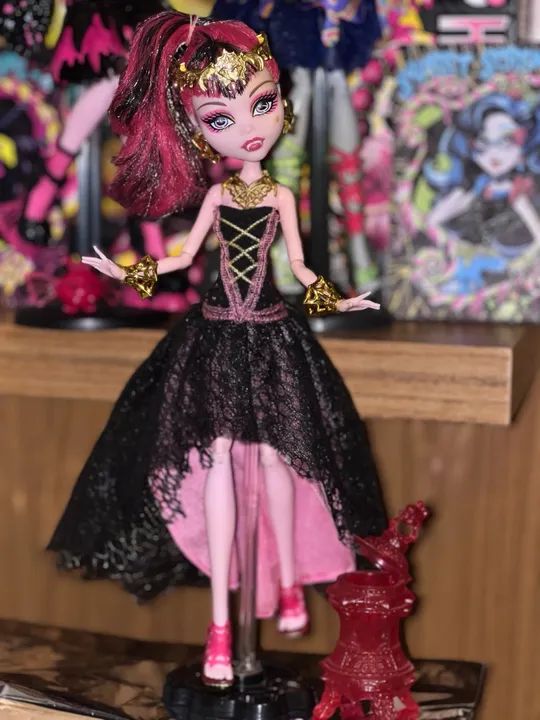 Boneca Monster High Draculaura 13 wishes