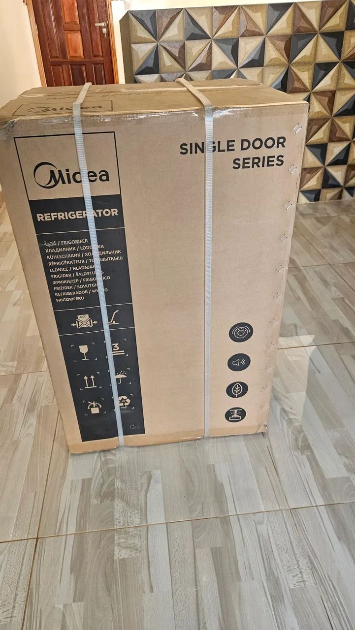 Frigobar Midea 124l