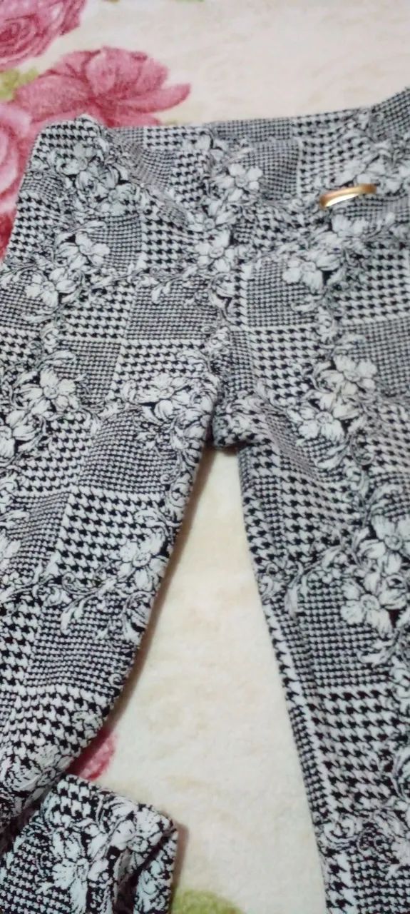 Calça Flare Estampada Elegante - Foto 3