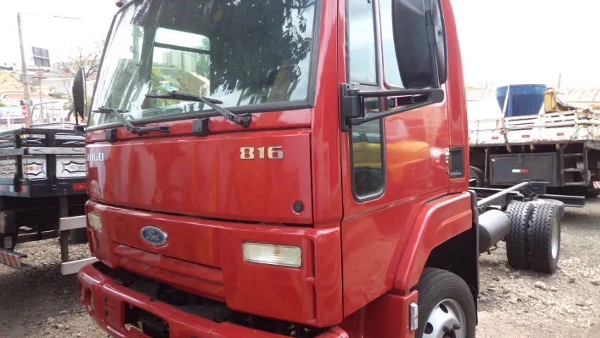 Ford cargo 816 no chassi documento bau com 157.000 km original