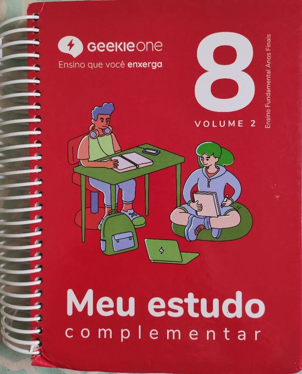 Livros Usados GEEKIE ONE 8° ano - Vol 1, 2 e 3 + Caderno do Aluno - Foto 3