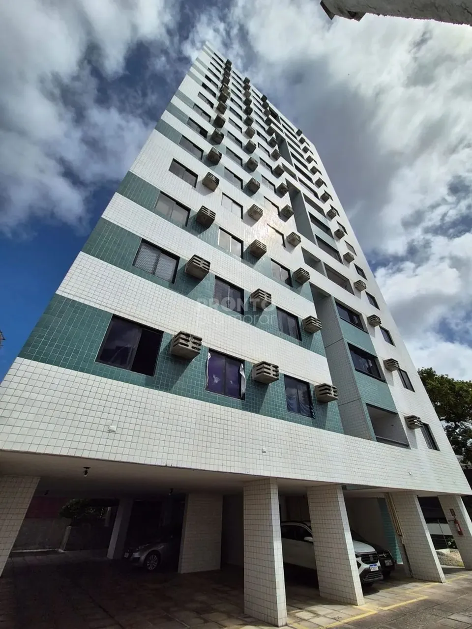 Excelente Apartamento na Tamarineira 73 metros quadrados com 3 quartos em Tamarineira - Re