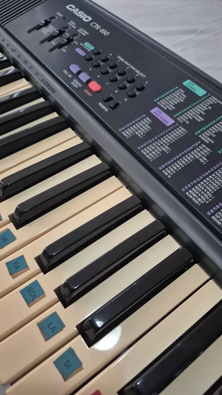 Teclado Casio CTK 100 novinho  - Foto 3