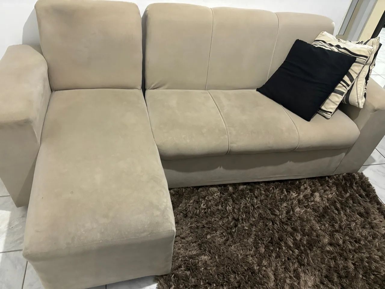 Sofá 3 Lugares em Suede Marrom - Foto 4