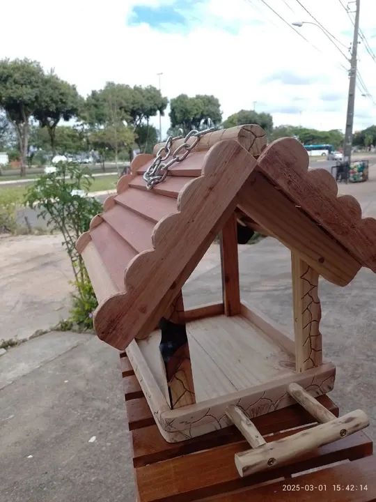 Casinha Comedouro para Pássaro  - Foto 4