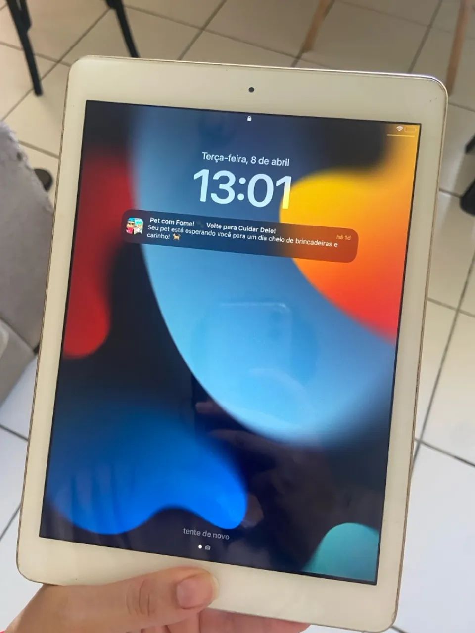iPad 5a geração- 128gb de armazenamento Dourado