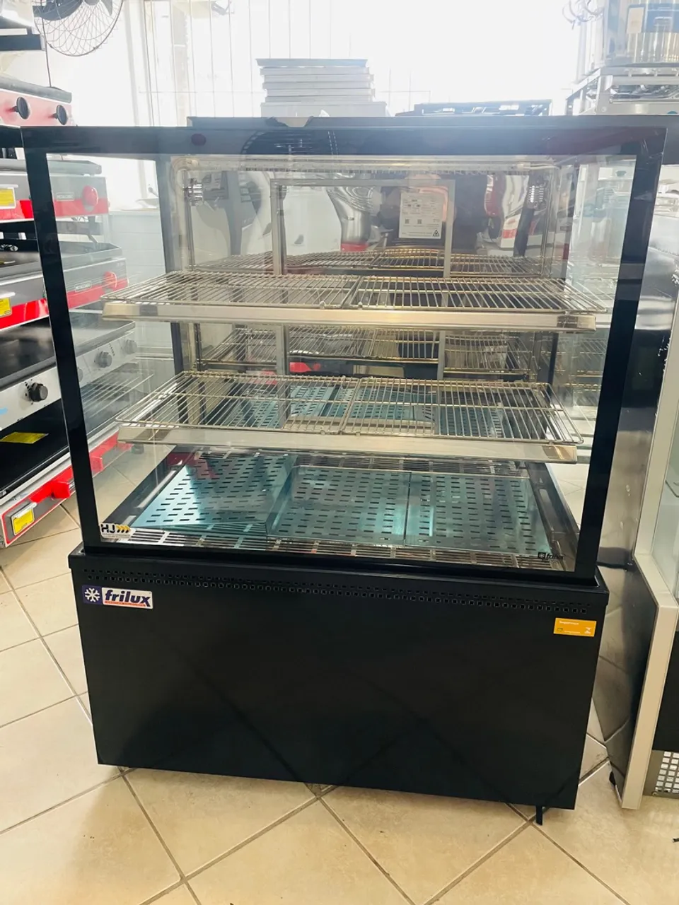 MB Vitrines aquecida 1M Frilux