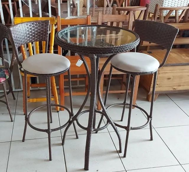 Conjunto de Mesa Bistrô + 2 Banquetas - Foto 2