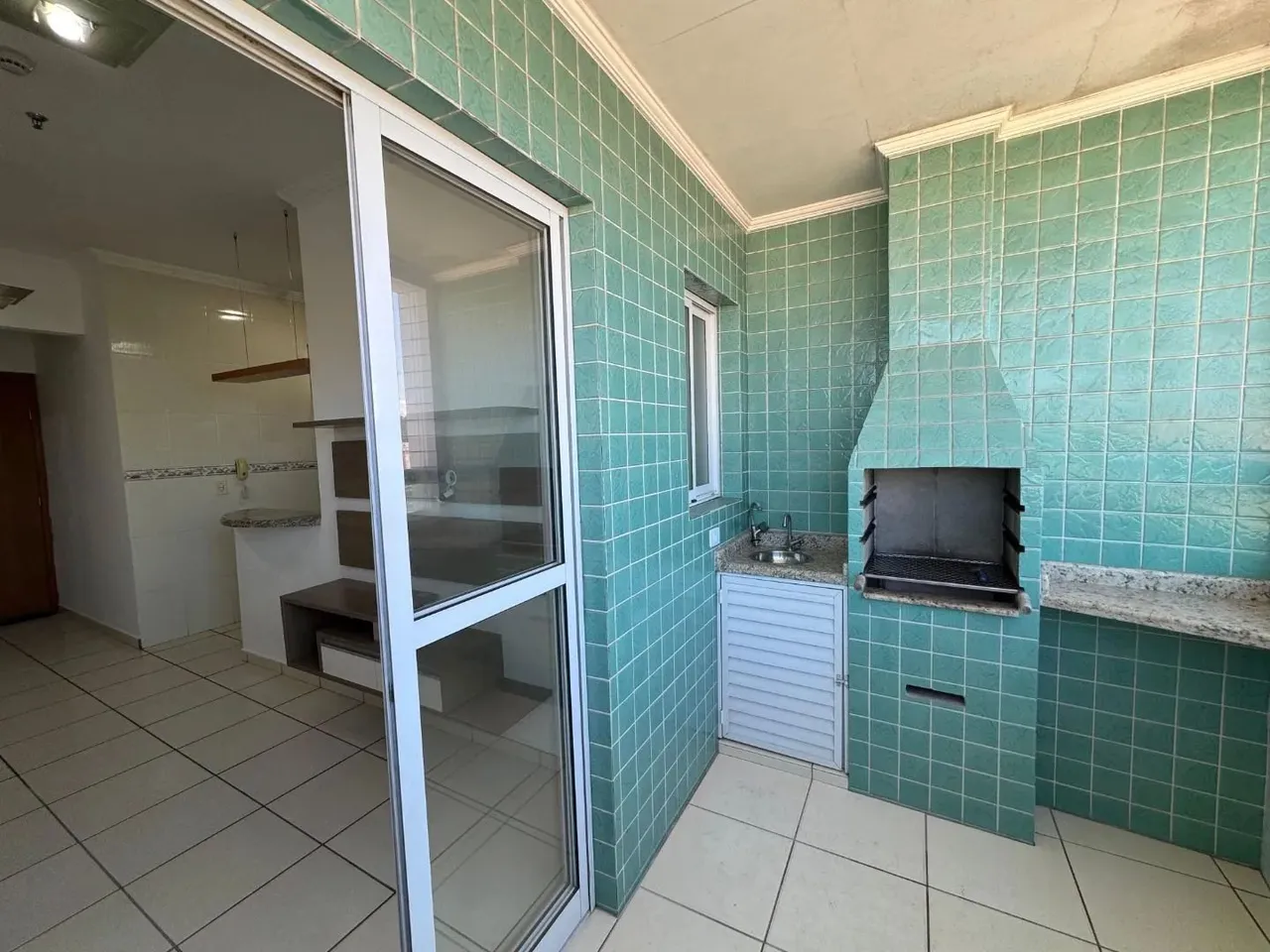 Apartamento para alugar no Boqueirão em Praia Grande/SP