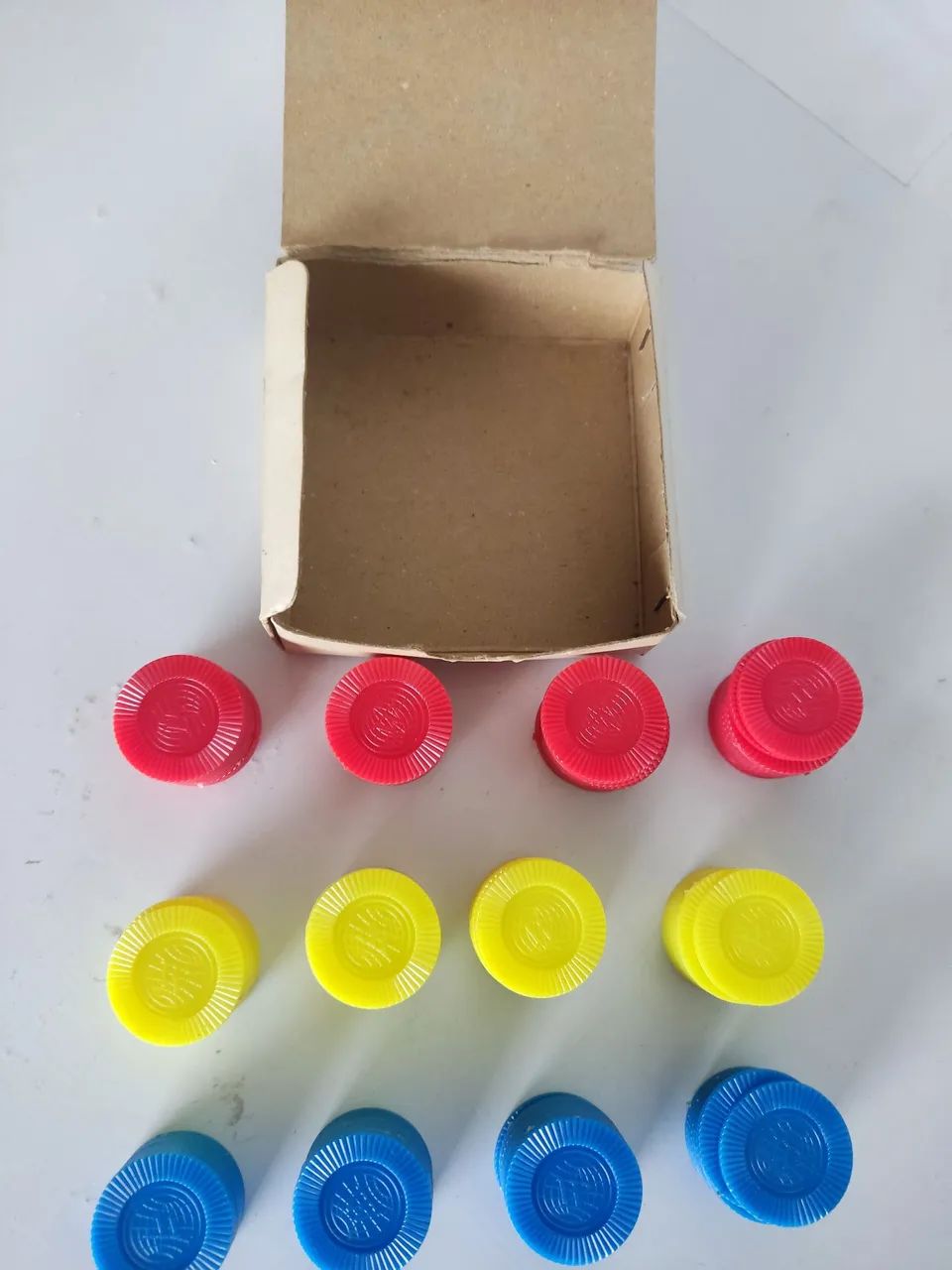 CONJUNTO DE 50 MINI FICHAS DE PÔQUER DE PLÁSTICO - Foto 3