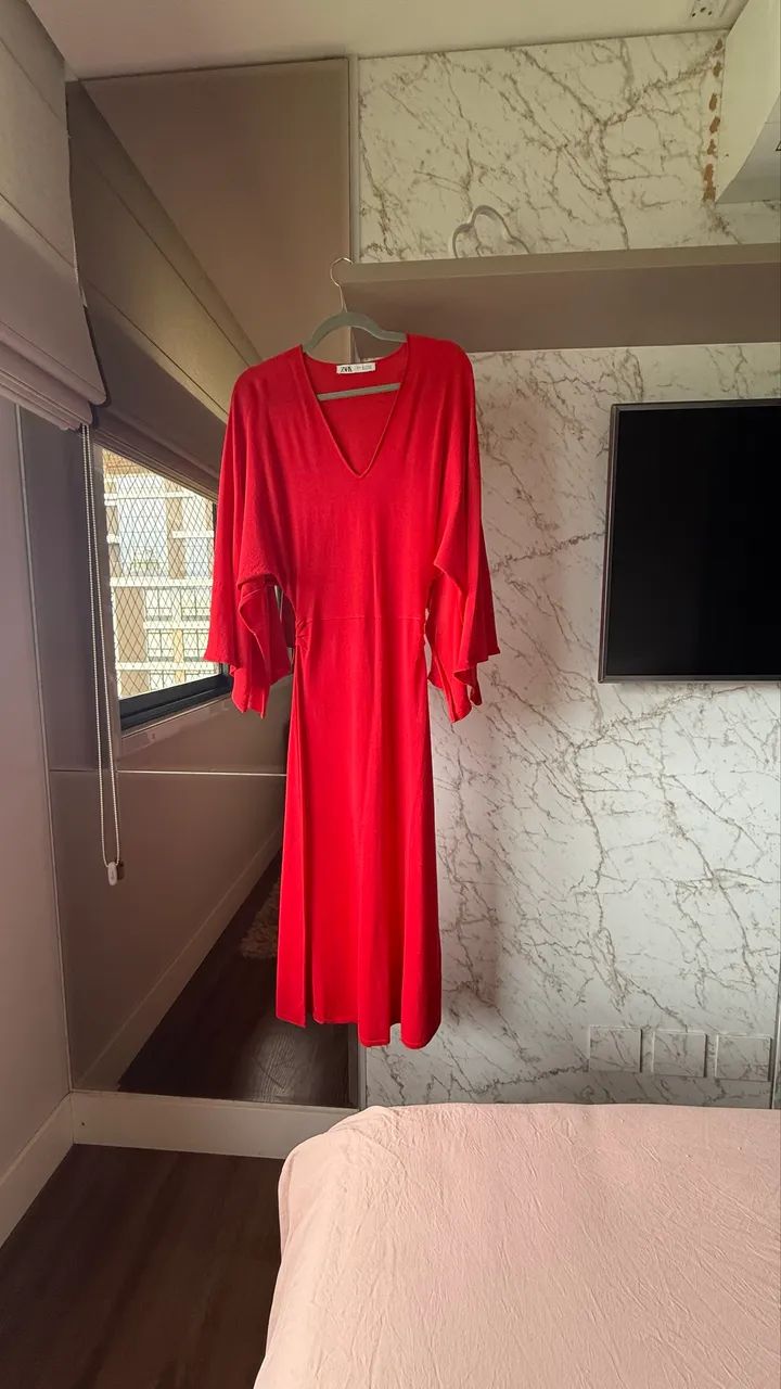 Vestido vermelho Zara