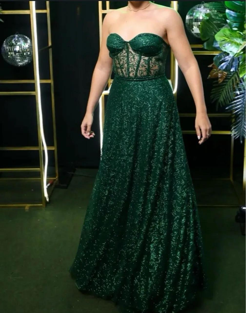Vestido de Festa Esmeralda Deslumbrante