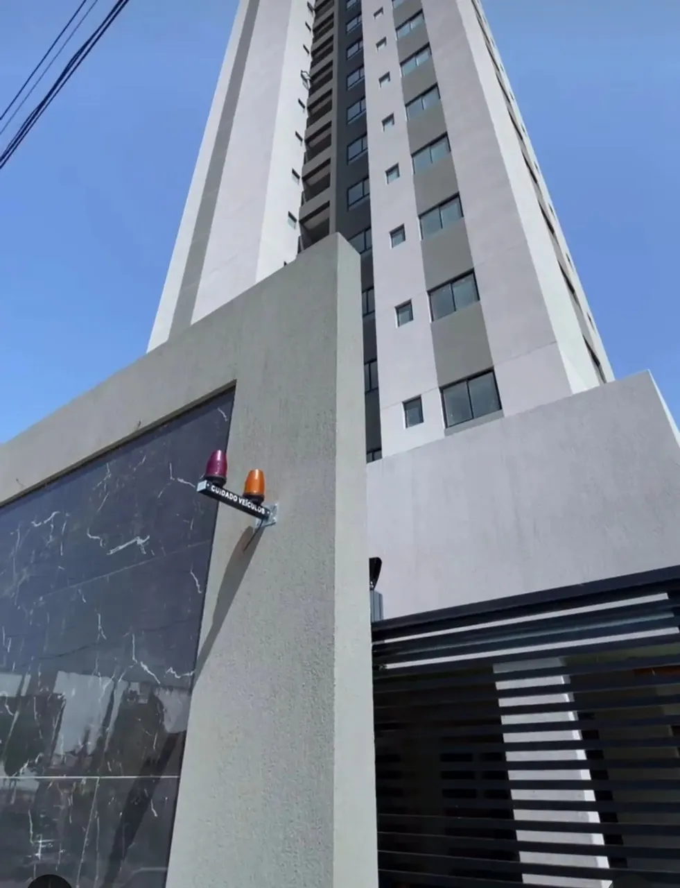 Apartamento em Lagoa Nova - 2/4 Suite - 55m² - Documentação Grátis