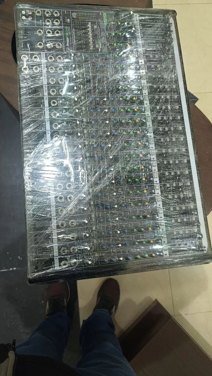 Mesa de Som Profx 220v 22 Canais - Foto 4