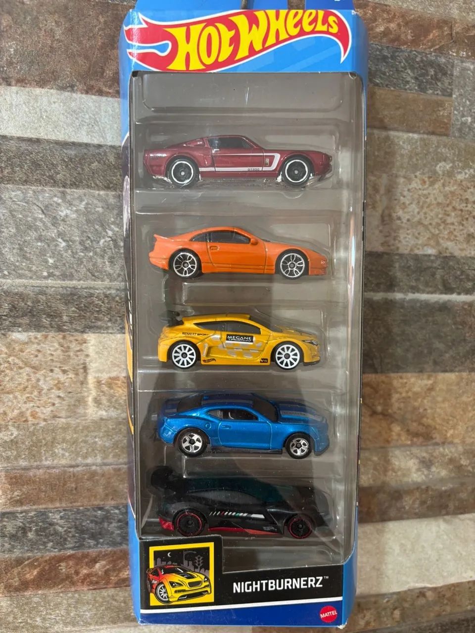 Pack 5 carrinhos HOTWHEElS  (NOVOS) - Foto 3