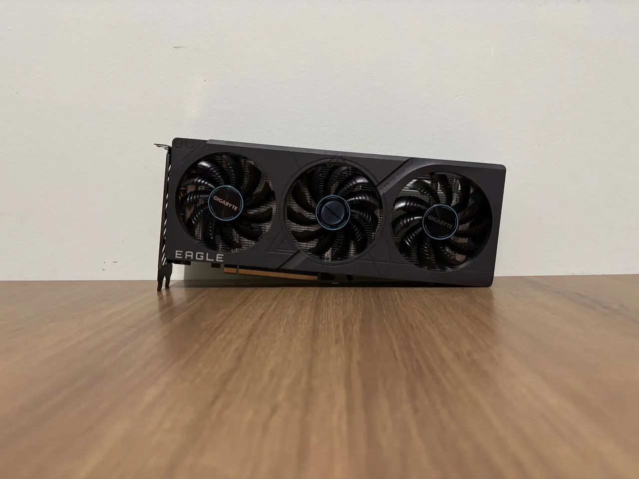RTX 4060 Gigabyte Eagle - Foto 2