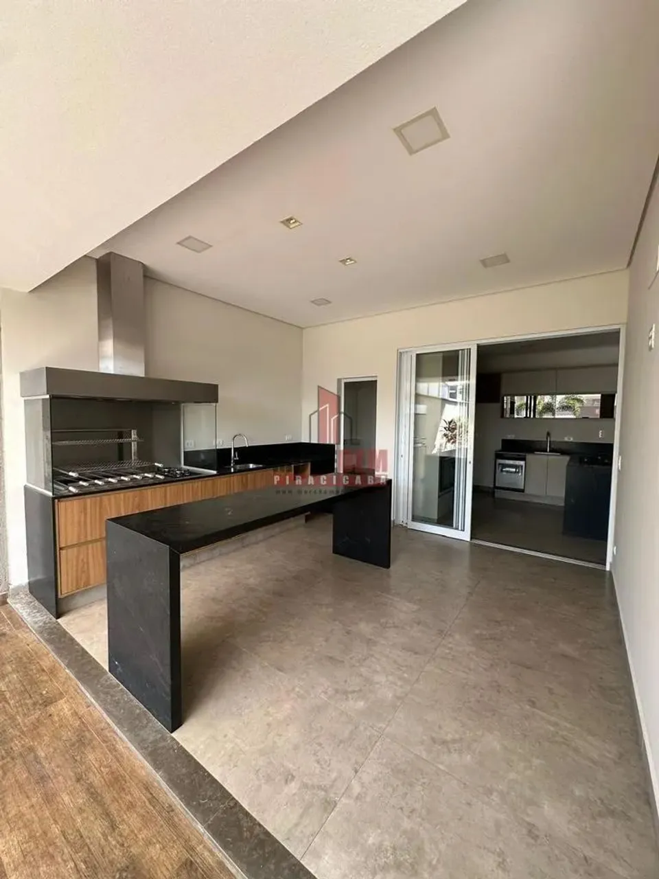 CASA TÉRREA EM CONDOMINIO - PRONTA PARA MORAR !!!