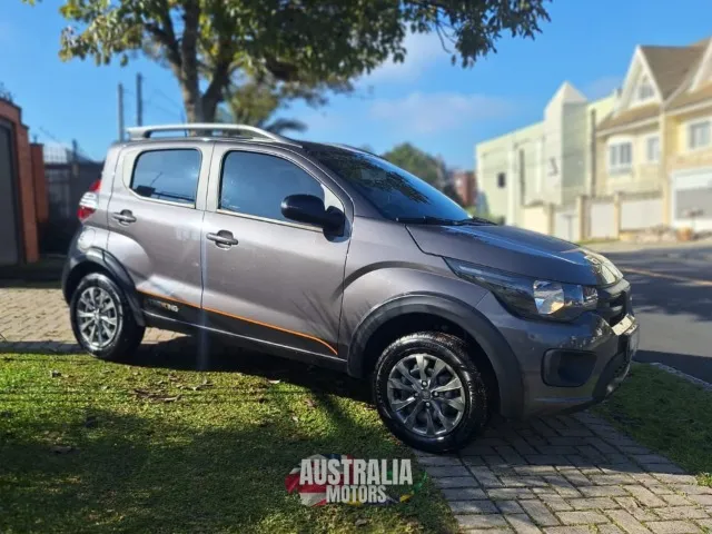 FIAT Mobi Trekking 1.0 Flex 2024/2025 - Apenas 7.756 km!