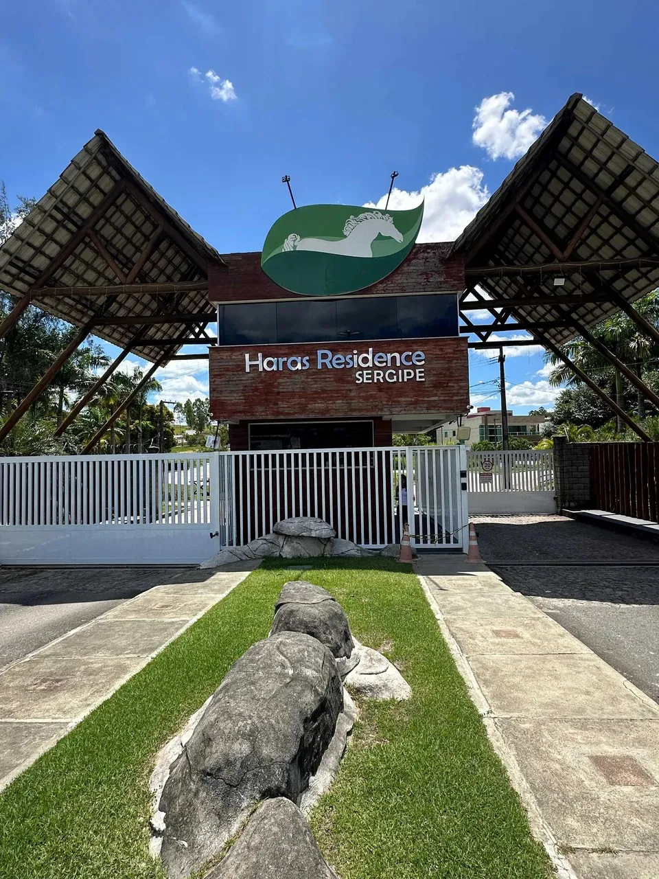 CASA EM CONDOMÍNIO HARAS RESIDENCE