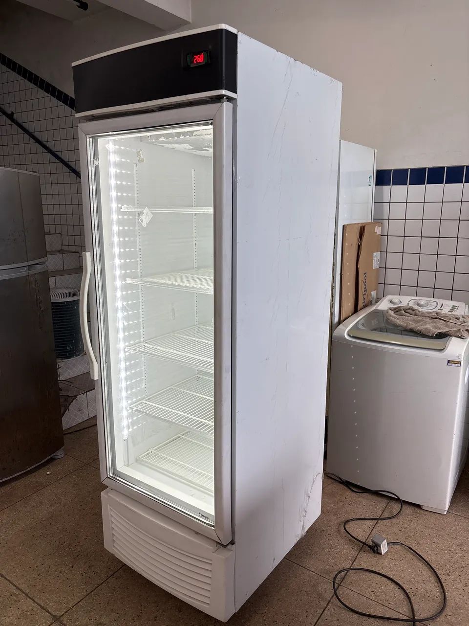 Freezer Fricon expositor vertical bebidas PROMOÇÃO - Foto 3