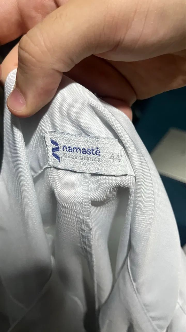Vendo jaleco namastê branco  - Foto 2