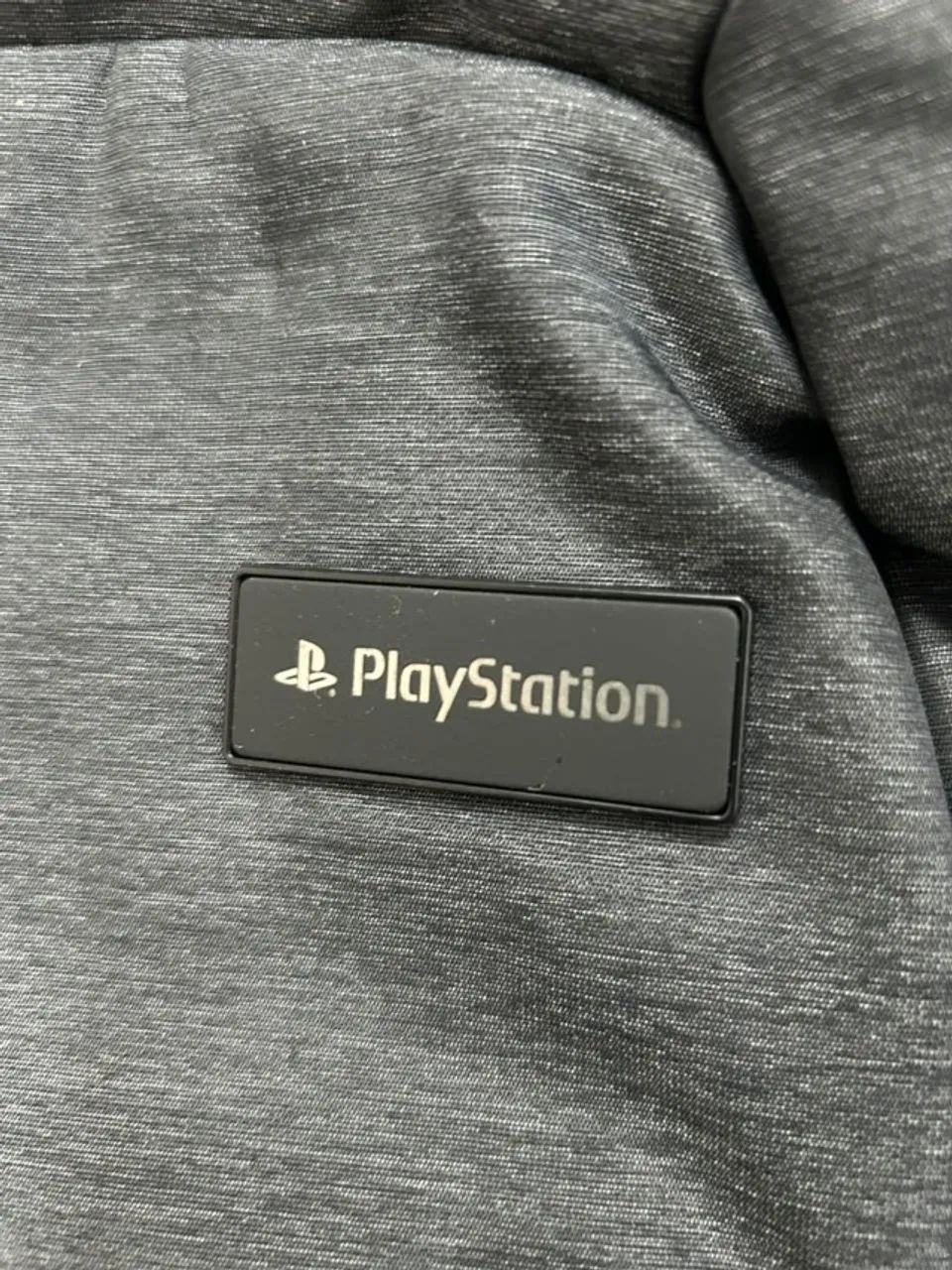 Mochila Playstation e notebook 17" personalizada de nylon impermeável - nova nunca usada